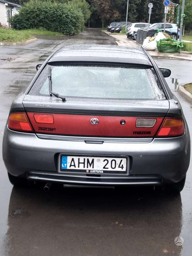Mazda 323F, 1.5 l., hatchback