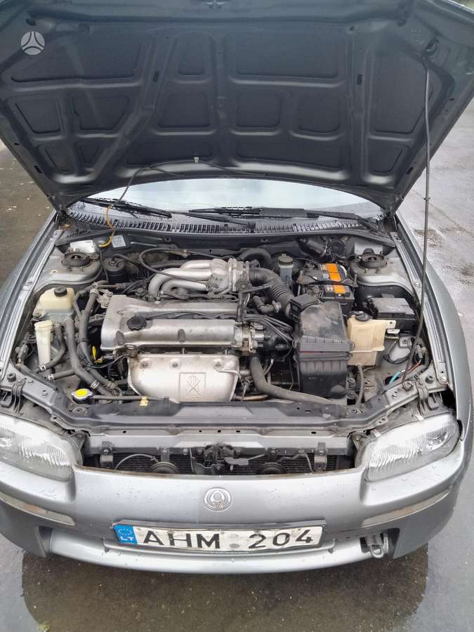 Mazda 323F, 1.5 l., Хэтчбек
