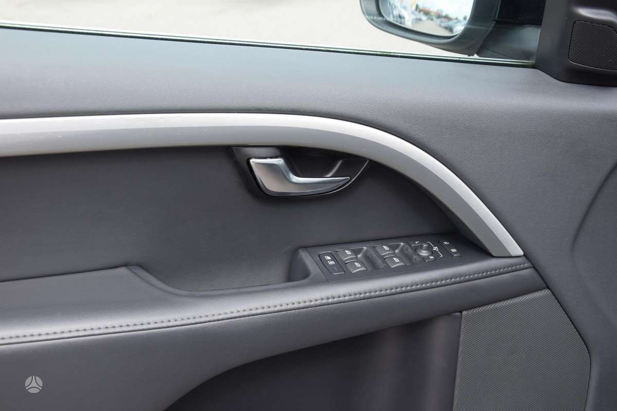 Volvo V70, 2.0 l., Универсал