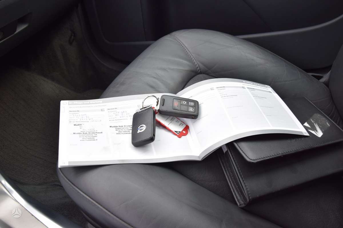 Volvo V70, 2.0 l., Универсал