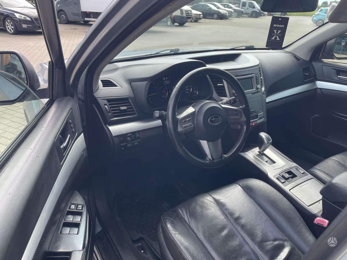 Subaru Legacy - 5
