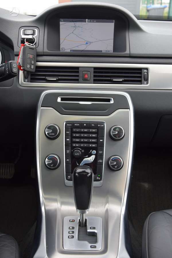 Volvo V70, 2.0 l., Универсал