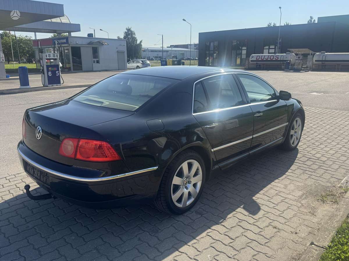Volkswagen Phaeton - 5
