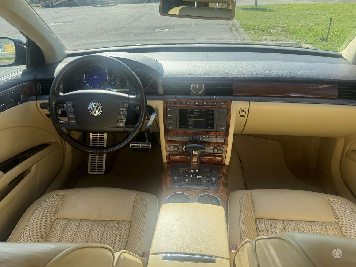 Volkswagen Phaeton - 6