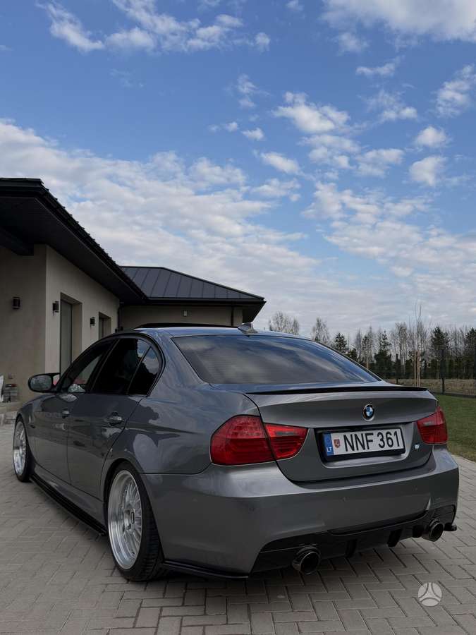 BMW 325, 2.5 l., Седан