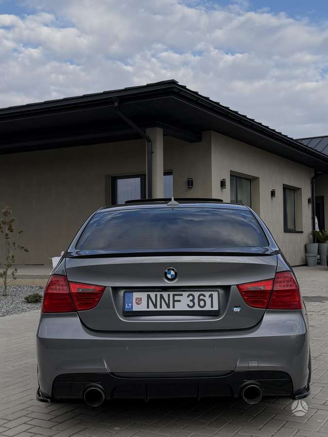 BMW 325, 2.5 l., Седан