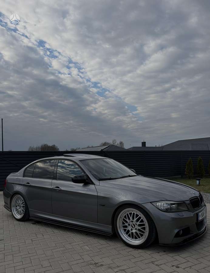 BMW 325, 2.5 l., Седан
