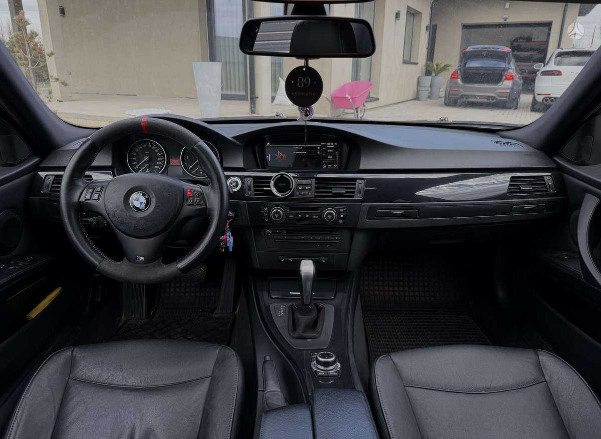BMW 325, 2.5 l., Седан