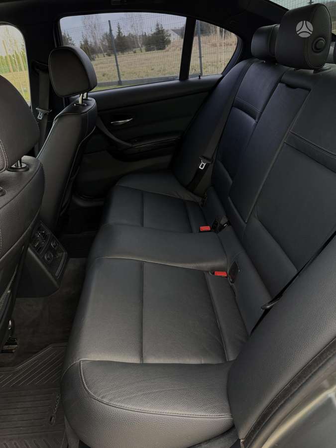 BMW 325, 2.5 l., Седан