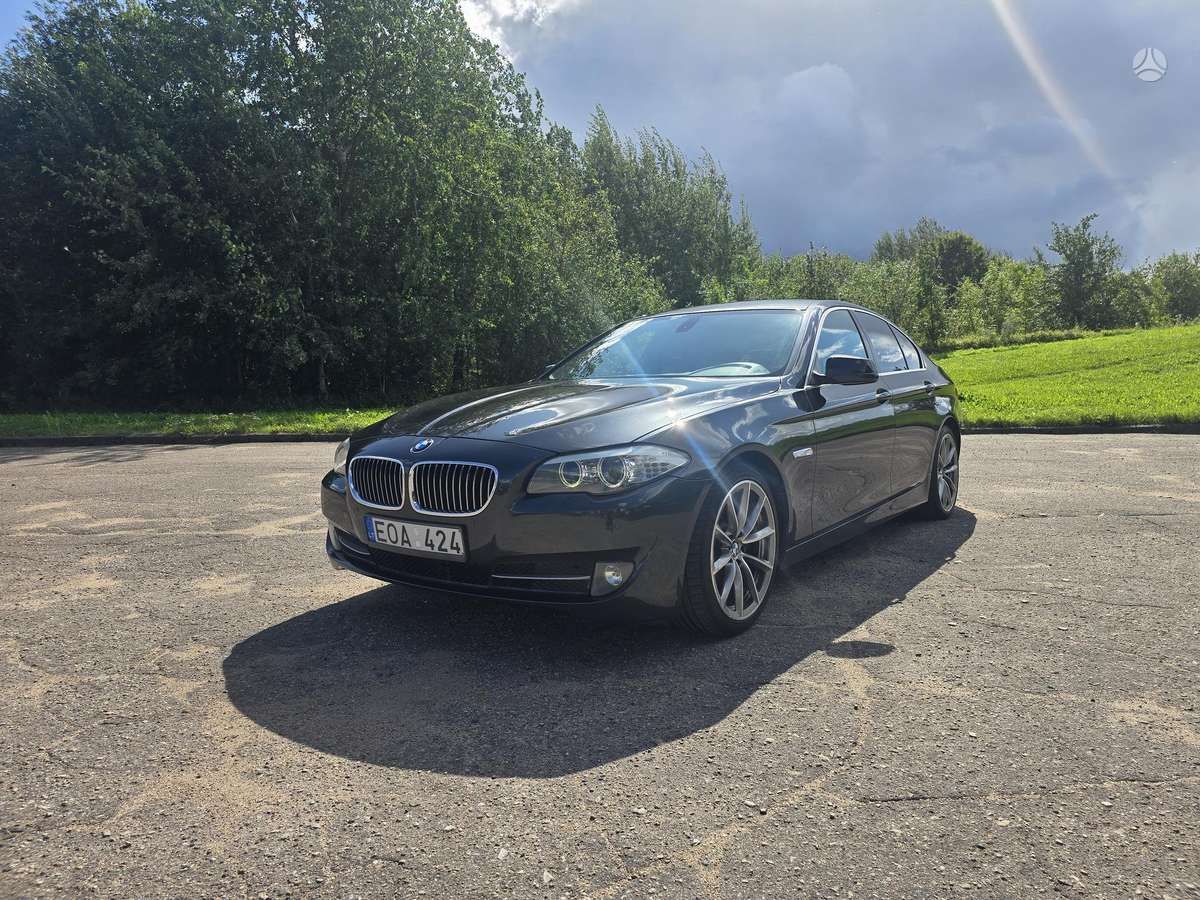 BMW 520, 2.0 l., Седан