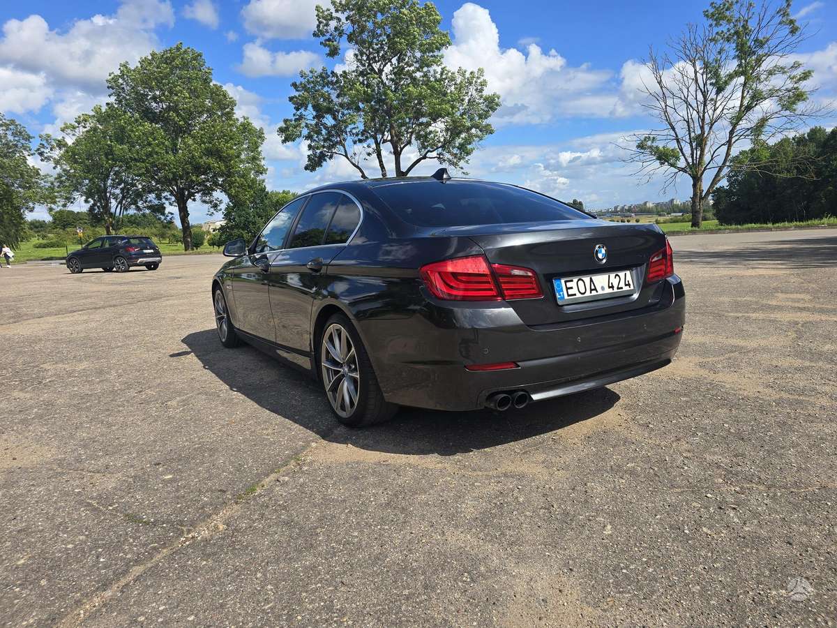 BMW 520, 2.0 l., Седан