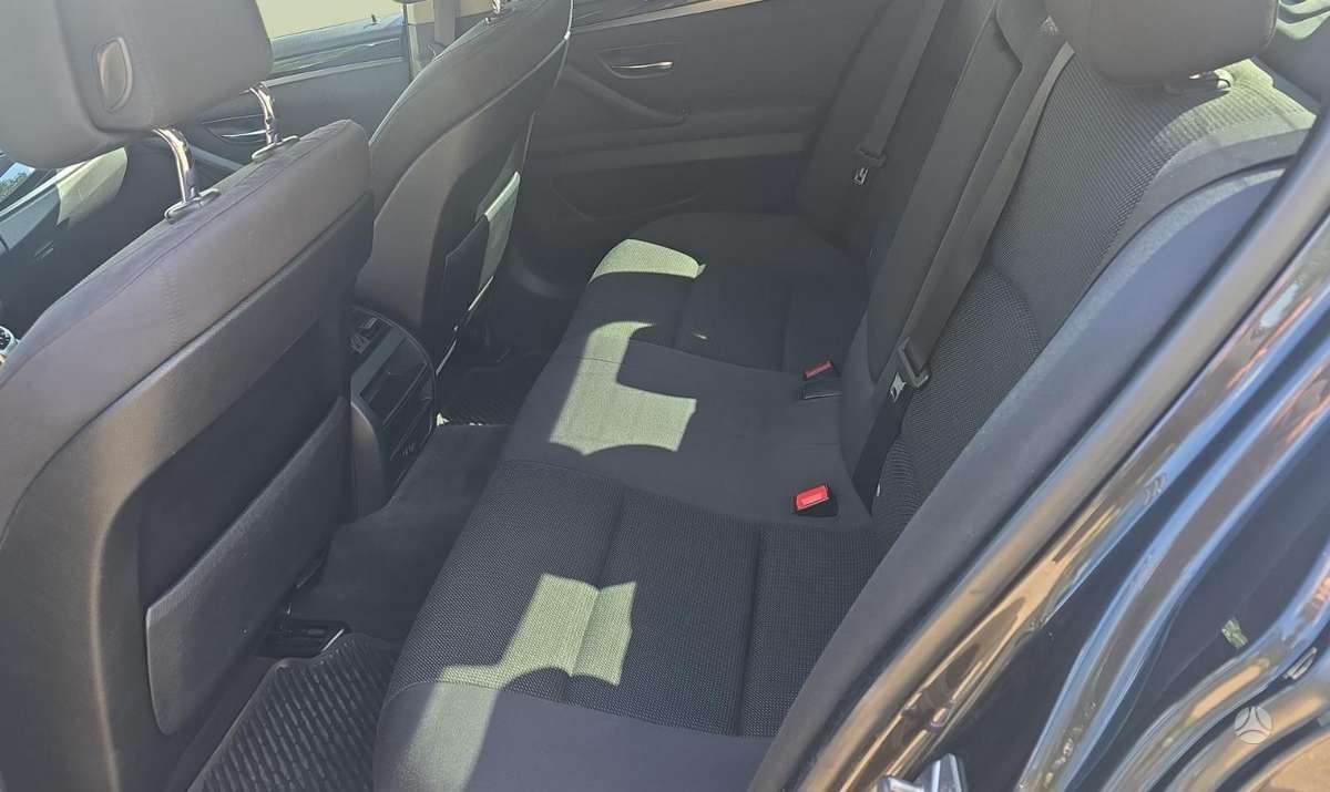 BMW 520, 2.0 l., Седан