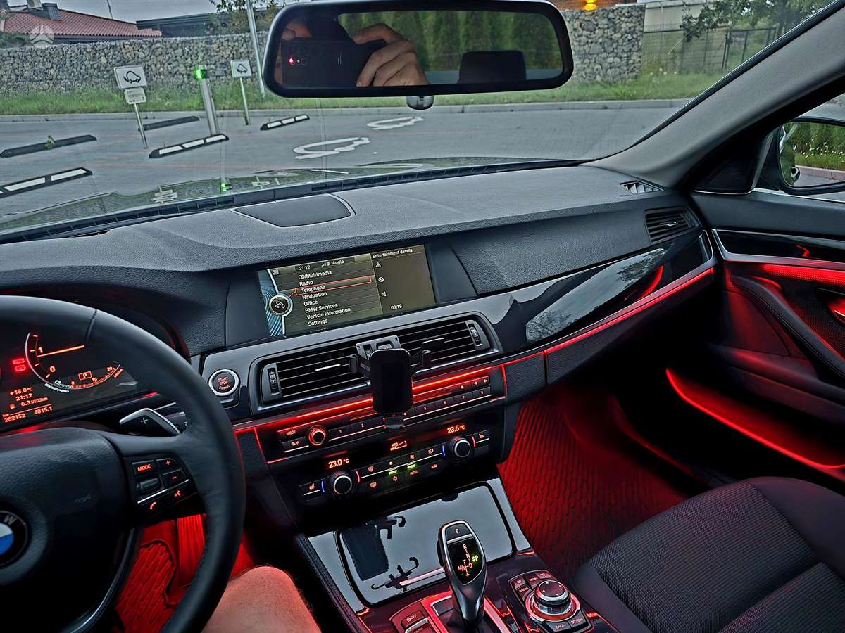 BMW 520, 2.0 l., Седан