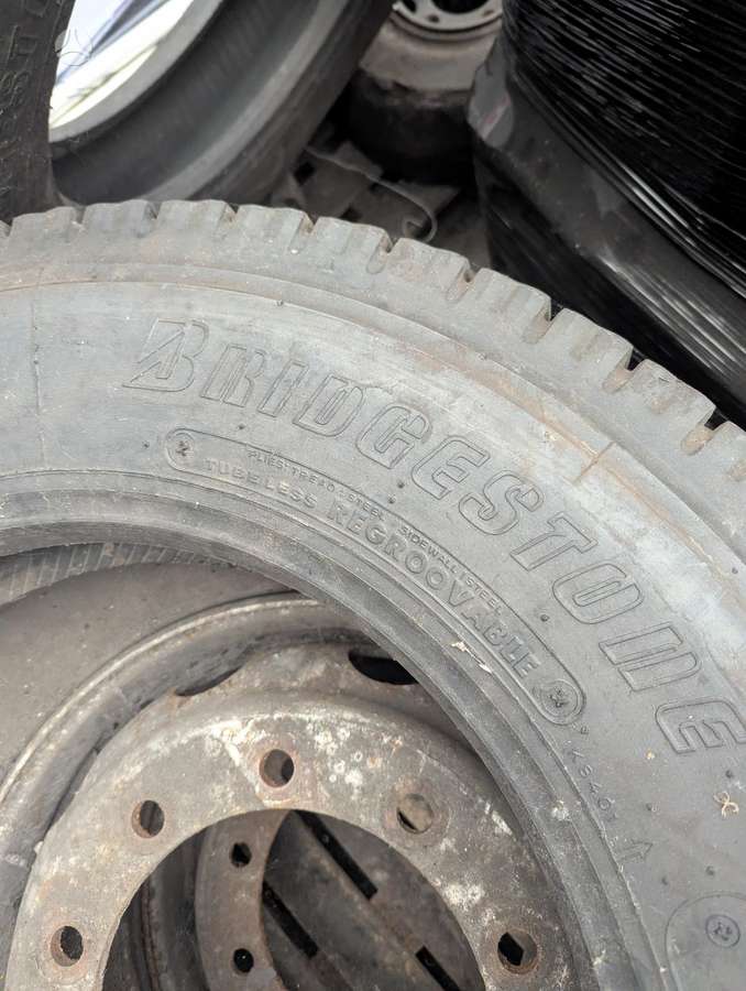 Bridgestone, universalios 9/Nėra R22,5