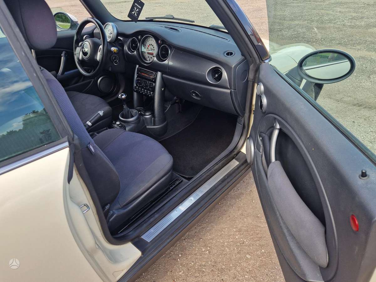 Mini Cooper, 1.6 l., convertible