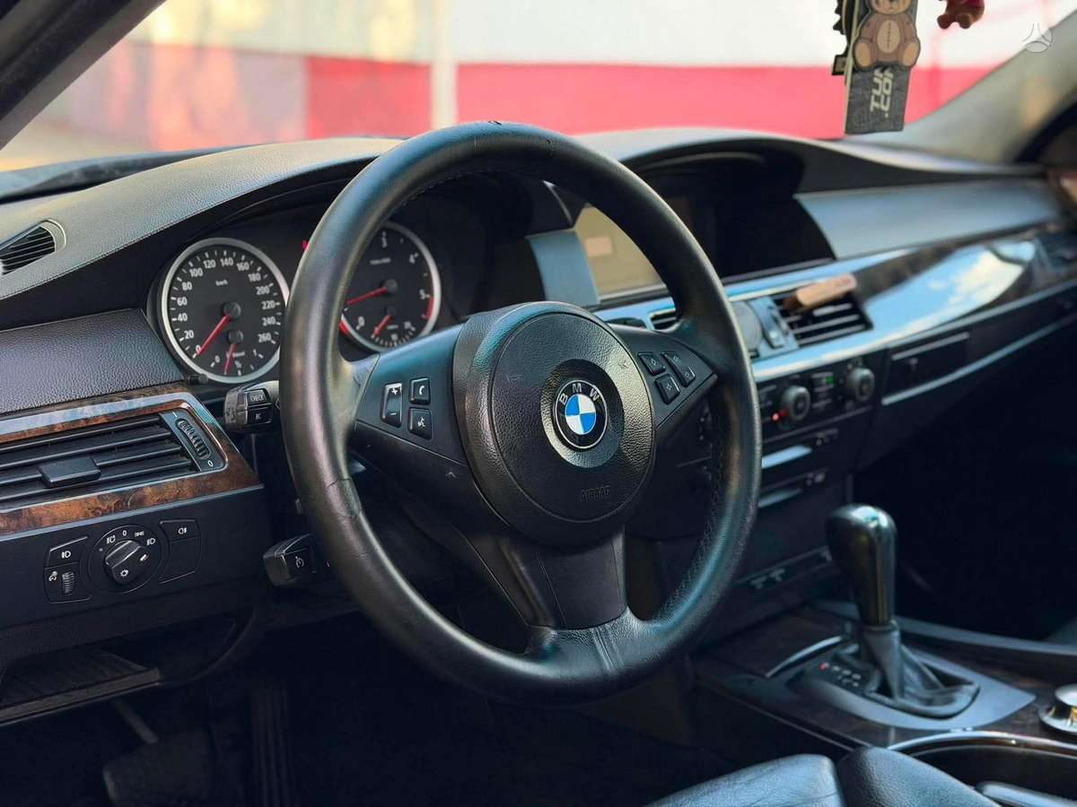 BMW 525, 2.5 l., Универсал