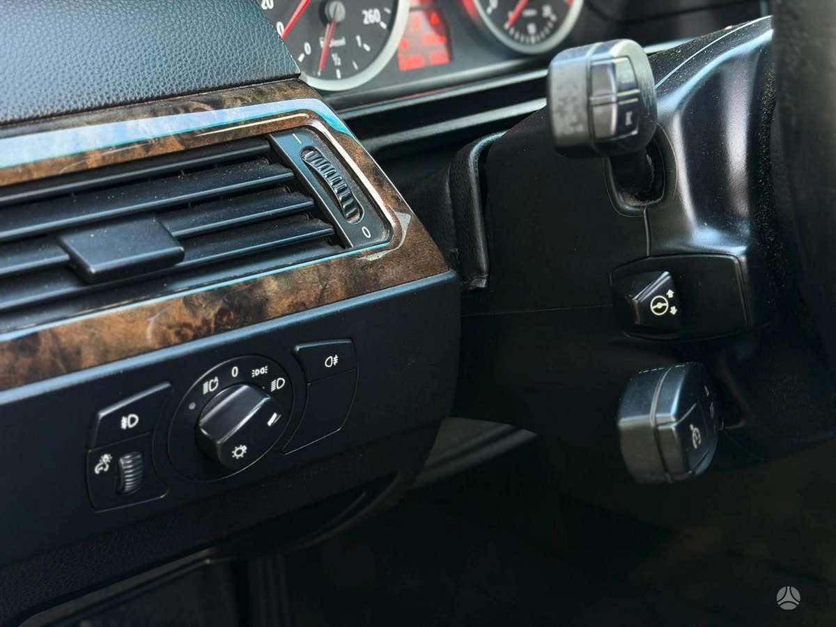 BMW 525, 2.5 l., Универсал