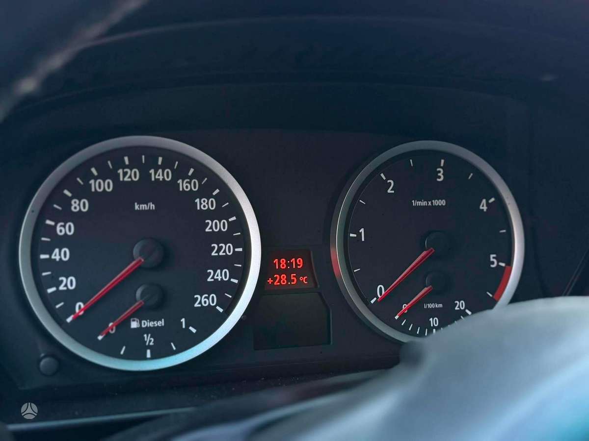 BMW 525, 2.5 l., Универсал