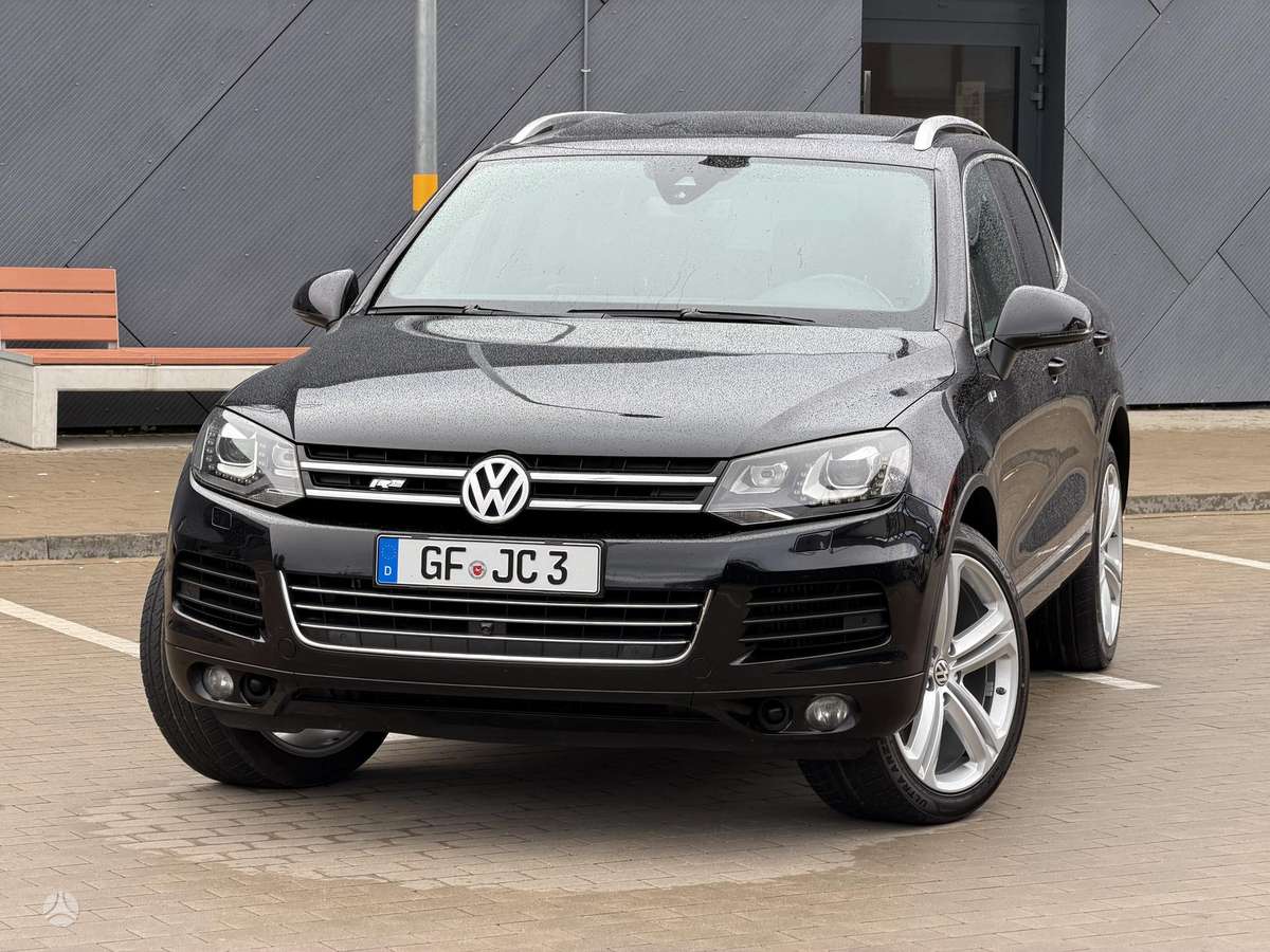 Volkswagen Touareg - 1