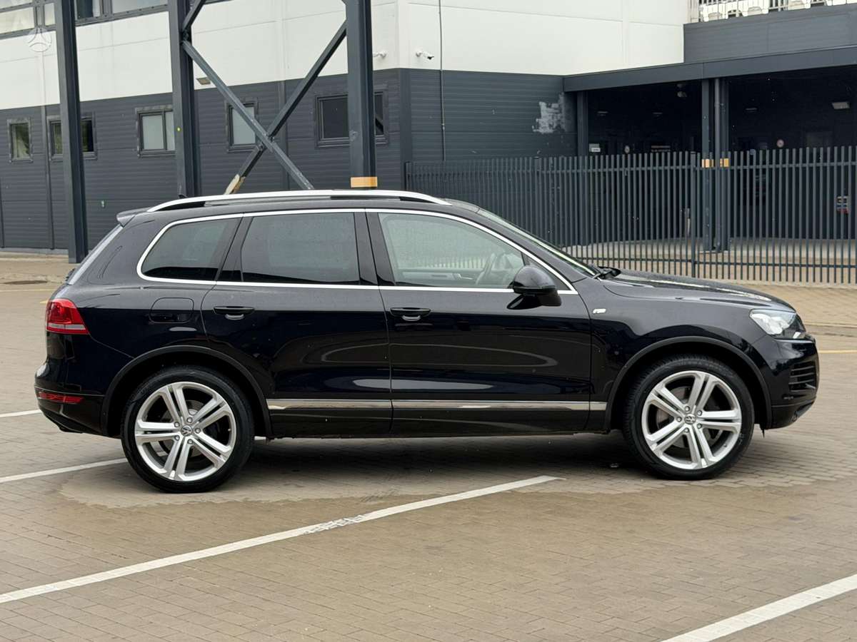 Volkswagen Touareg - 11