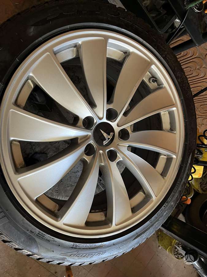 TESLA, lengvojo lydinio, R18
