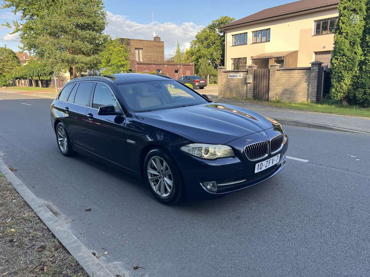 BMW 520, 2.0 l., wagon