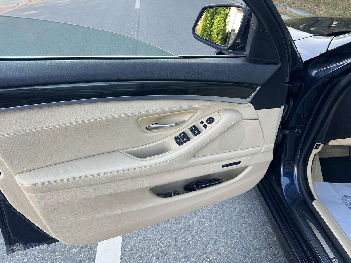 BMW 520, 2.0 l., wagon