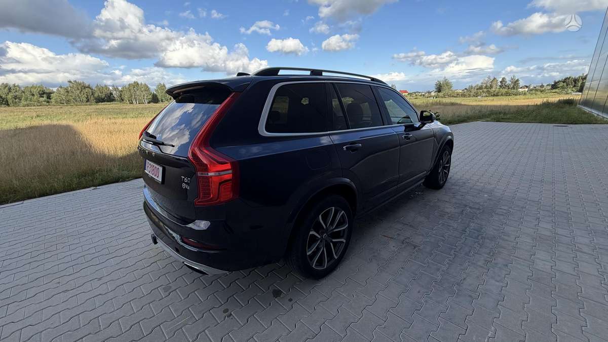 Volvo XC90 - 4