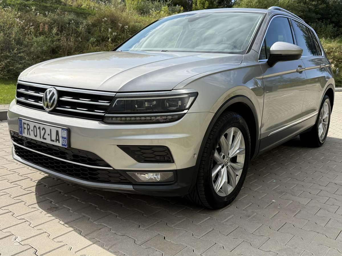 Volkswagen Tiguan - 1