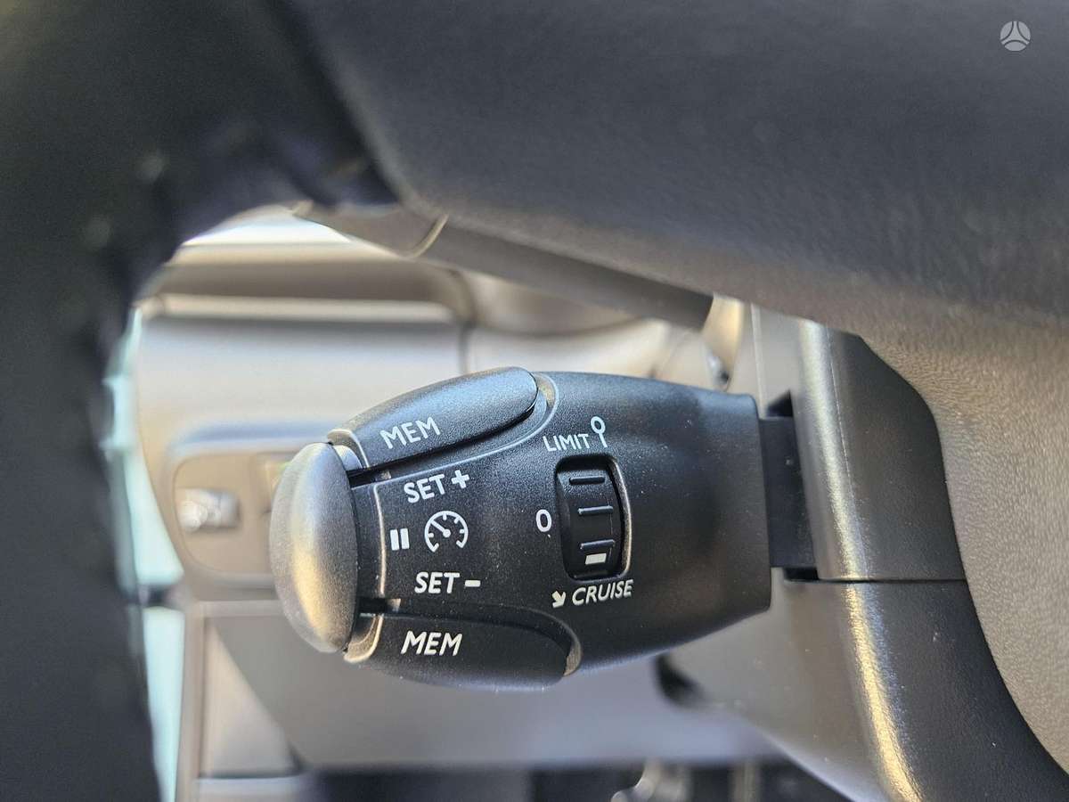Citroen C3, 1.2 l., hatchback