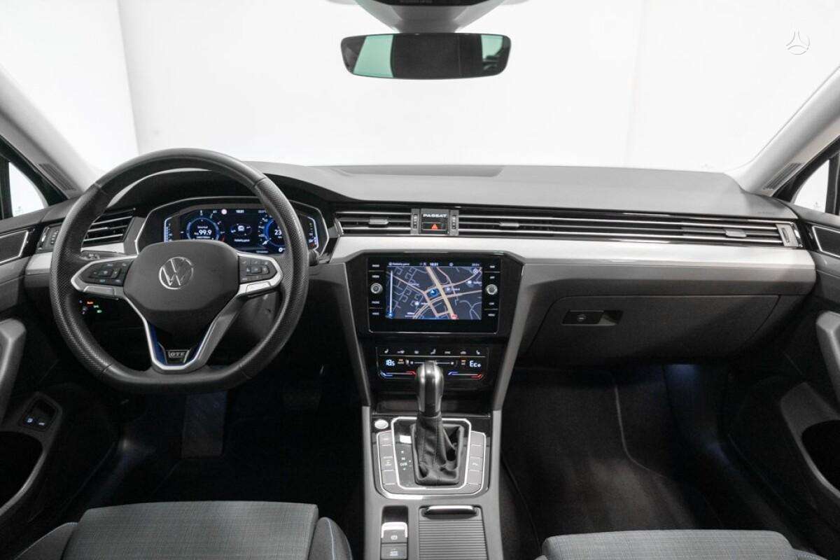 Volkswagen Passat - 9