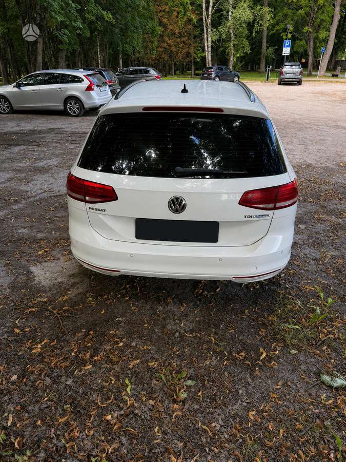 Volkswagen Passat - 2