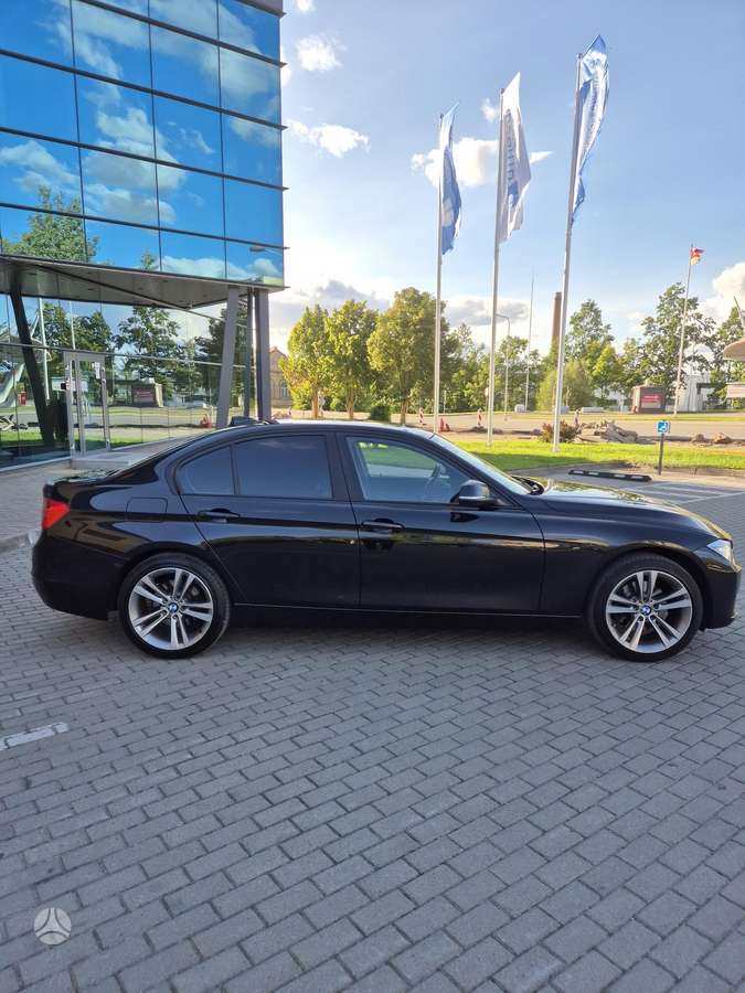 BMW 320, 2.0 l., Седан