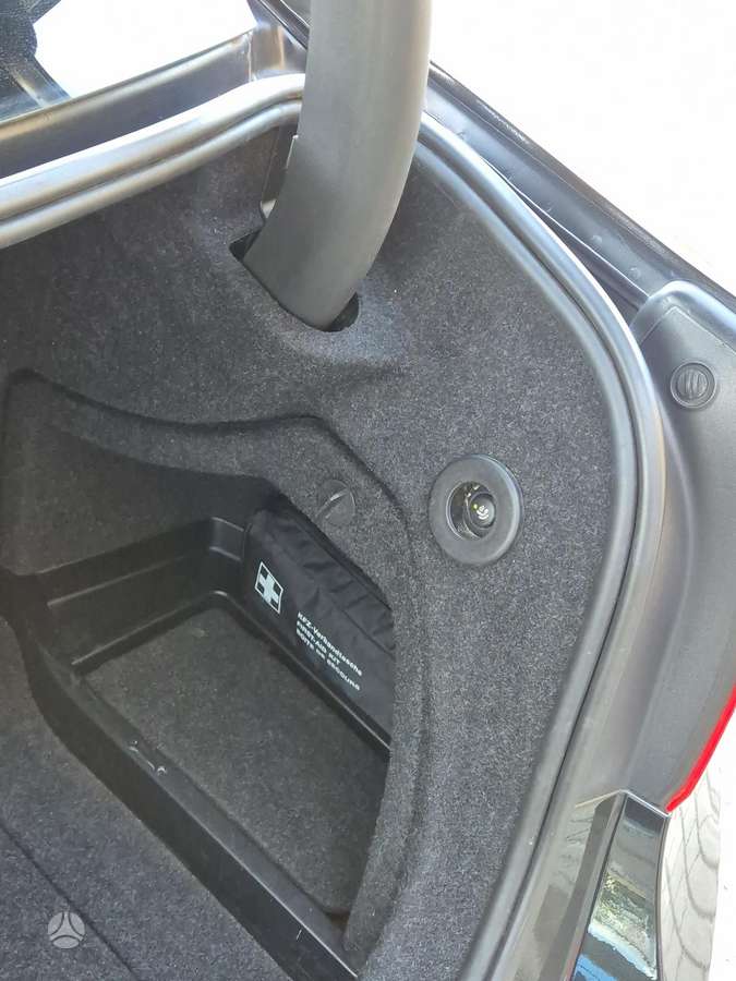 BMW 320, 2.0 l., Седан
