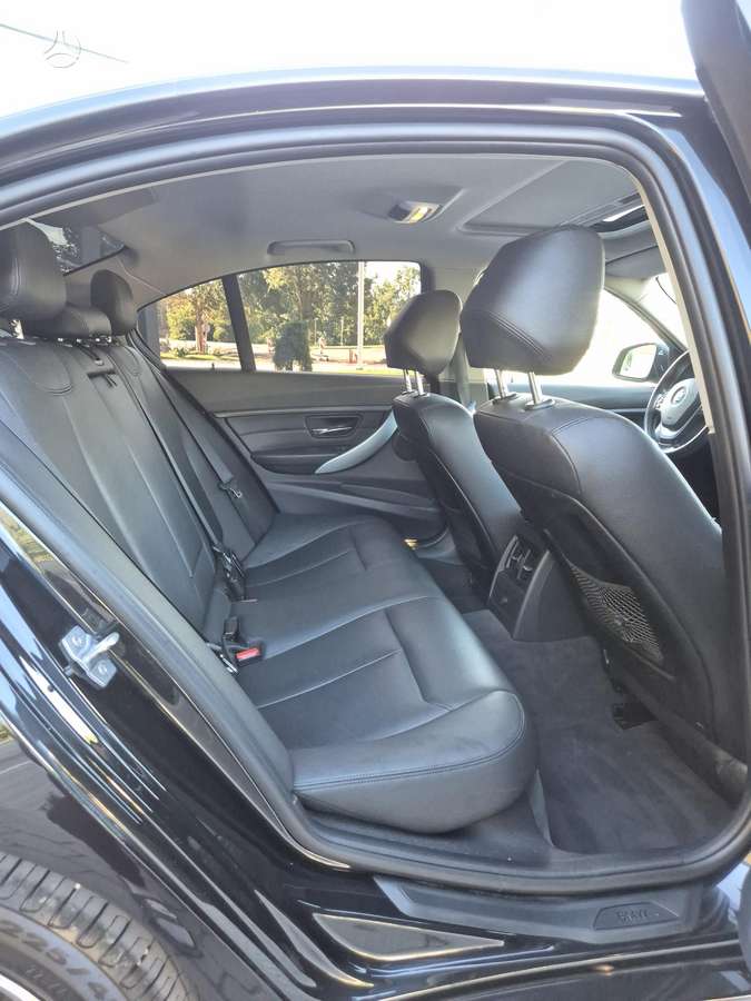 BMW 320, 2.0 l., Седан