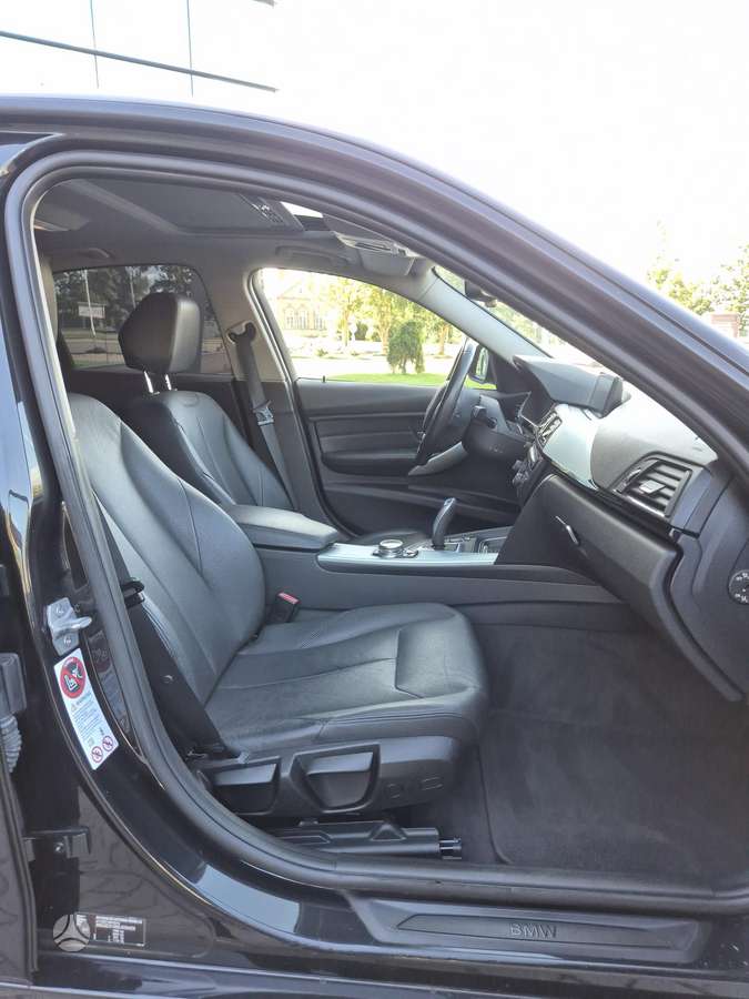 BMW 320, 2.0 l., Седан