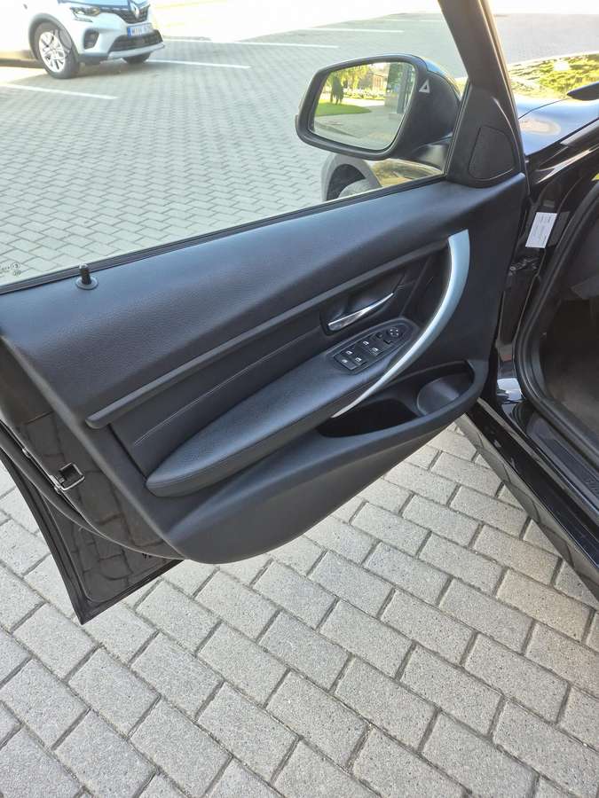 BMW 320, 2.0 l., Седан