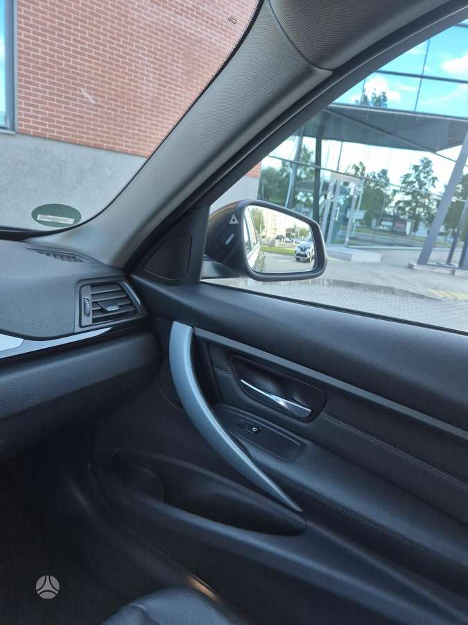 BMW 320, 2.0 l., Седан