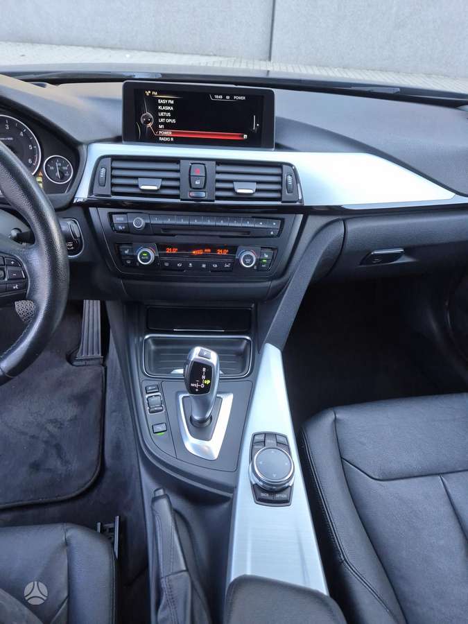 BMW 320, 2.0 l., Седан