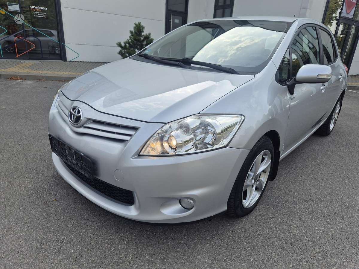 Toyota Auris, 2.0 l., hatchback