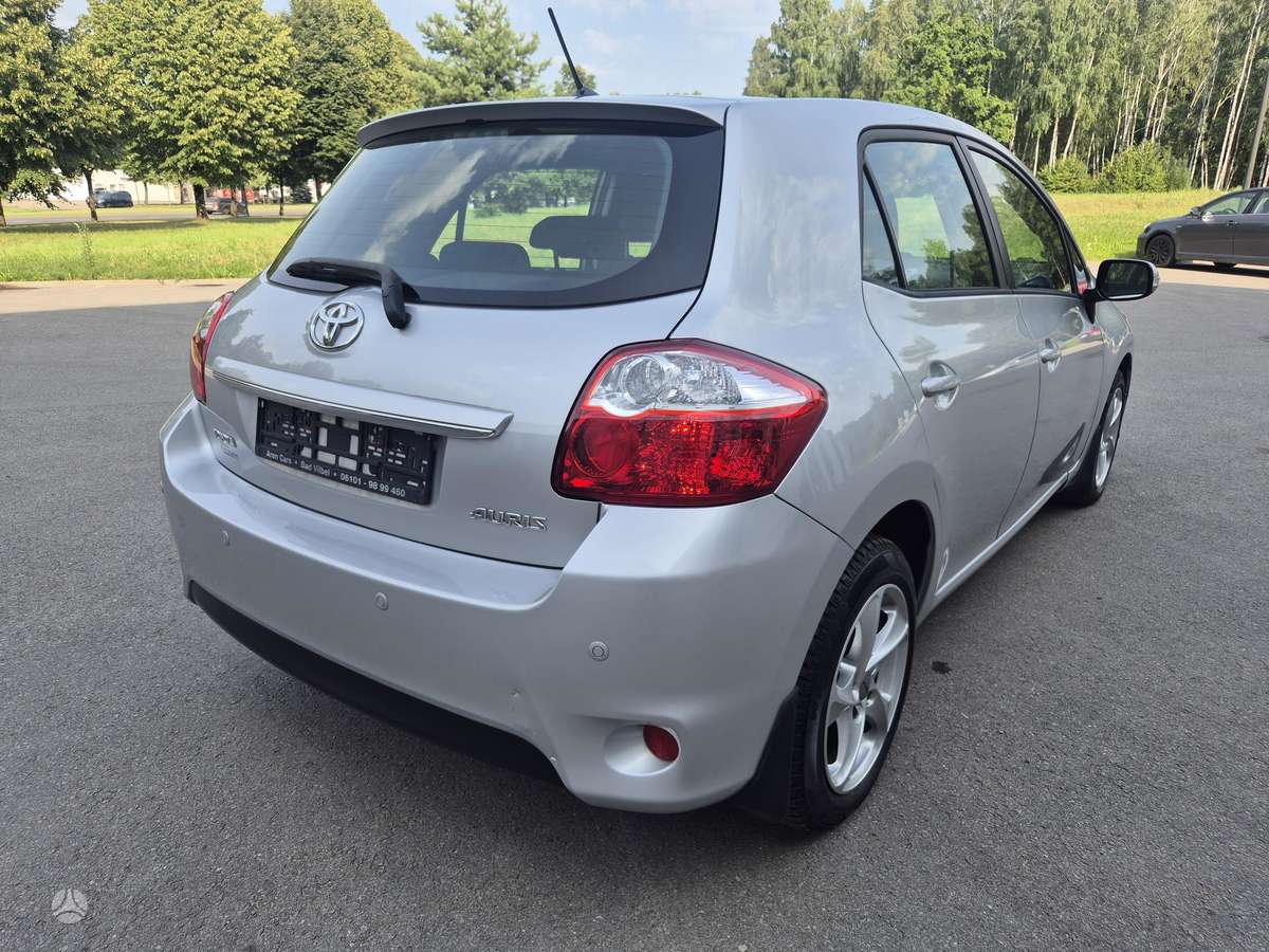 Toyota Auris, 2.0 l., hatchback