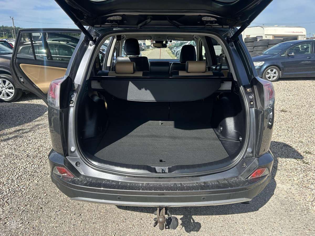 Toyota RAV4 - 7