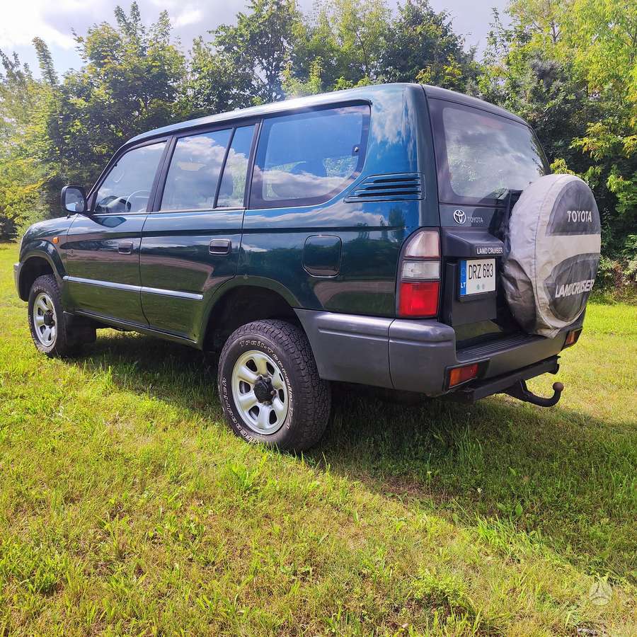 Toyota Land Cruiser - 3