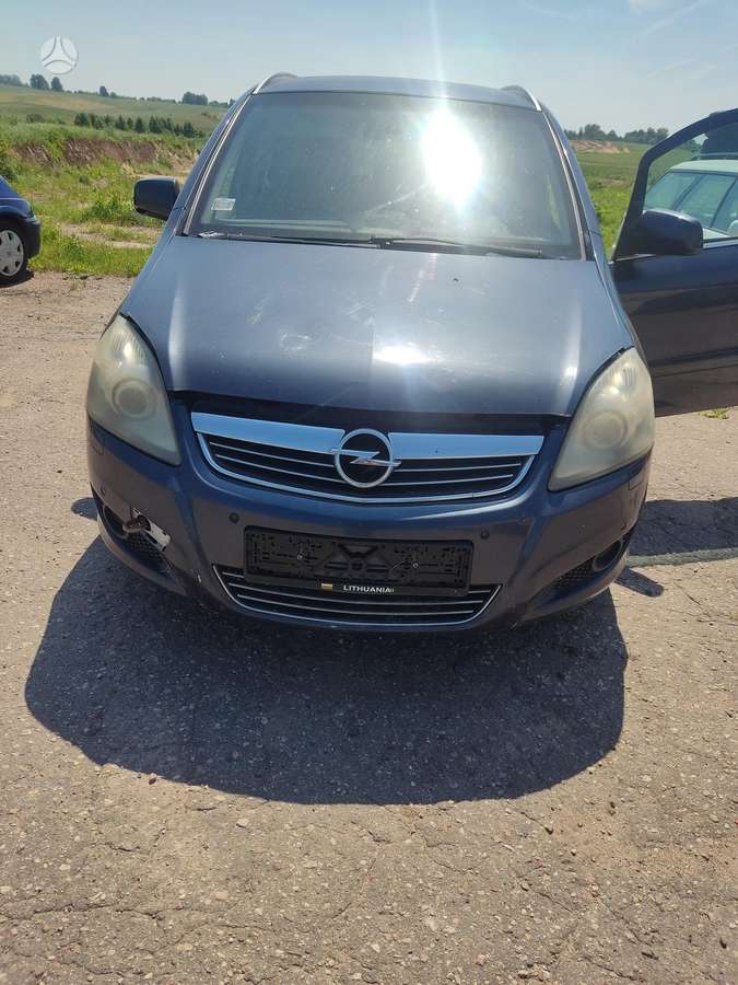 Opel Zafira по частям