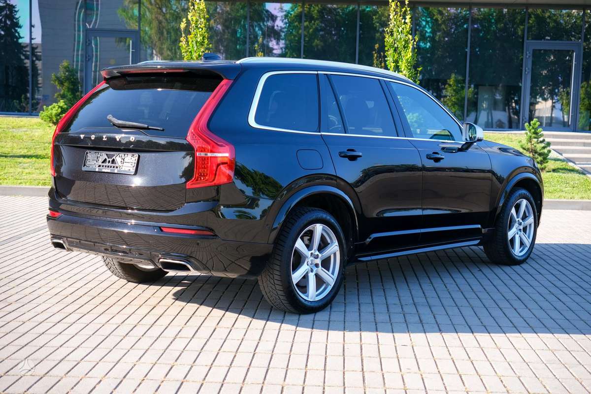 Volvo XC90 - 8
