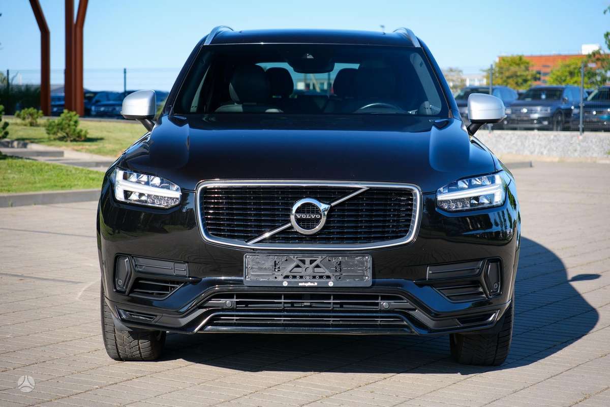 Volvo XC90 - 11