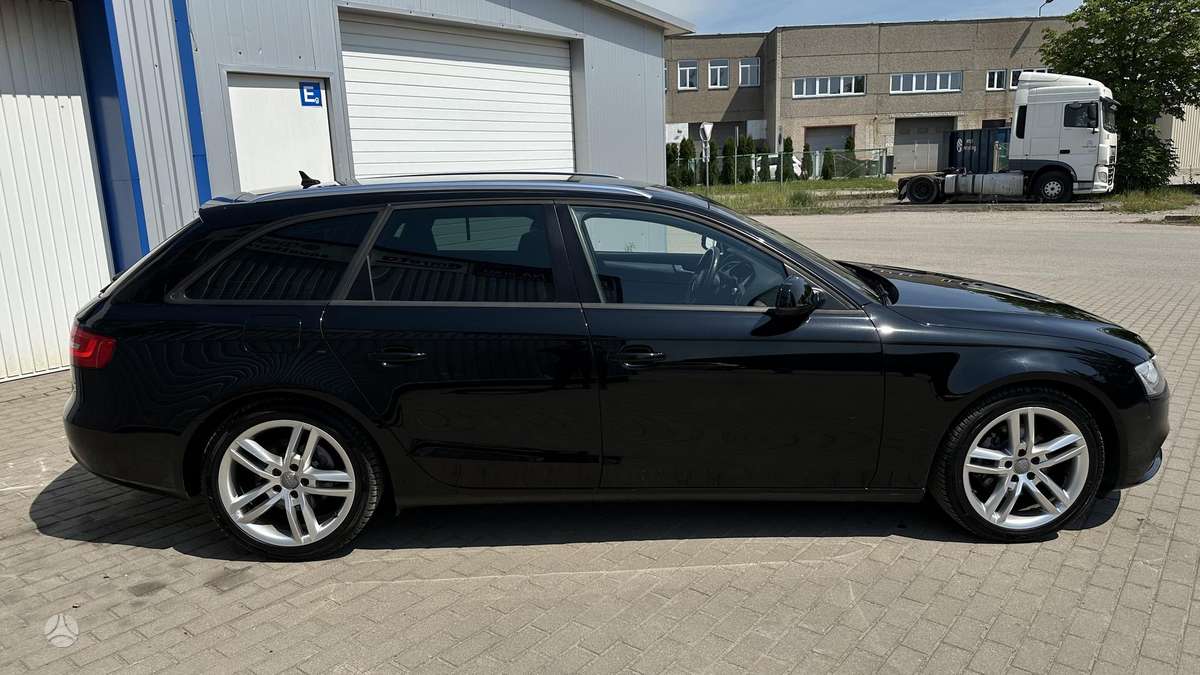 Audi A4, 2.0 l., Универсал