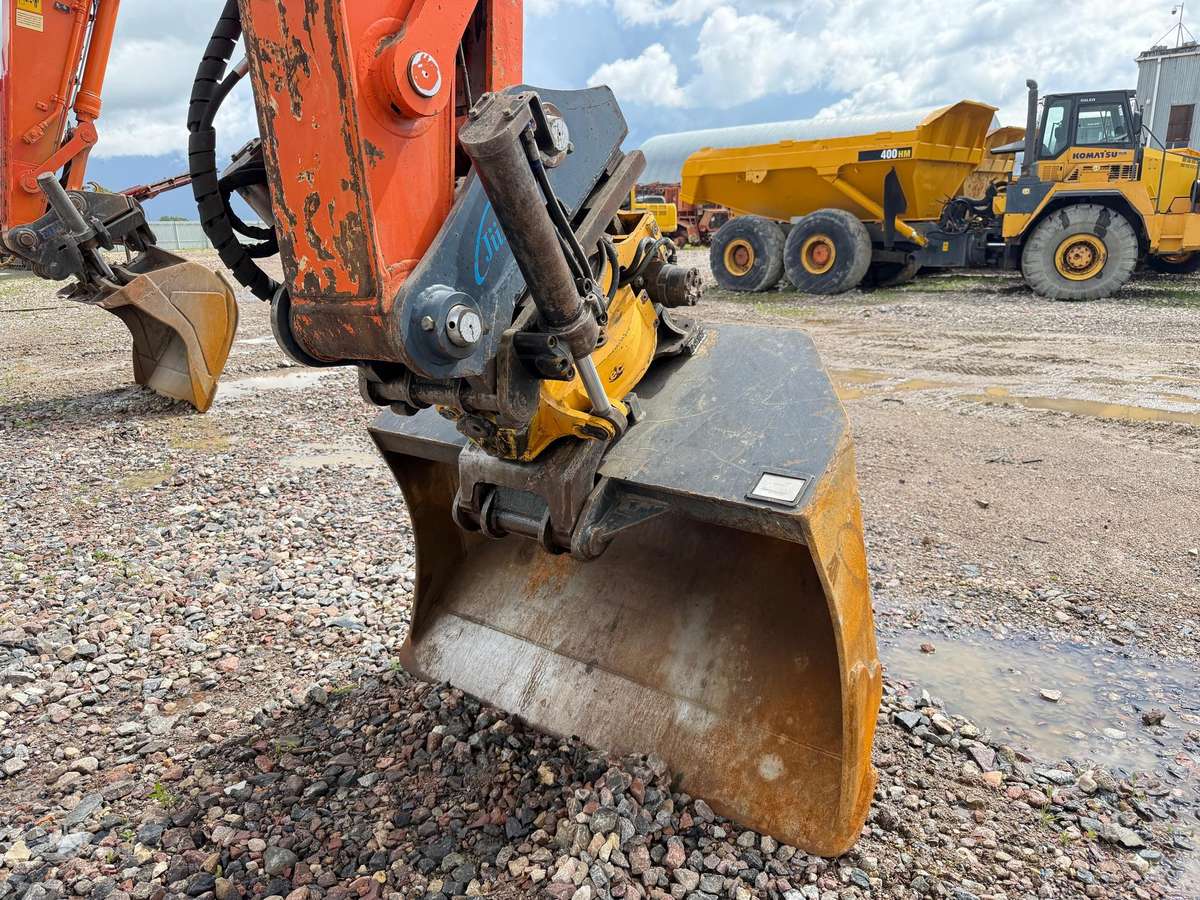 Doosan Engcon Rototilt + coupler, экскаваторы