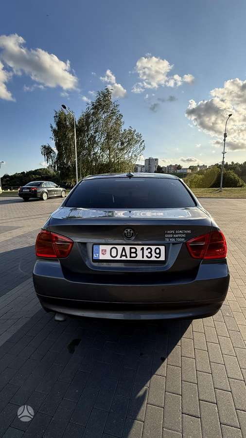 BMW 320, 2.0 l., Седан