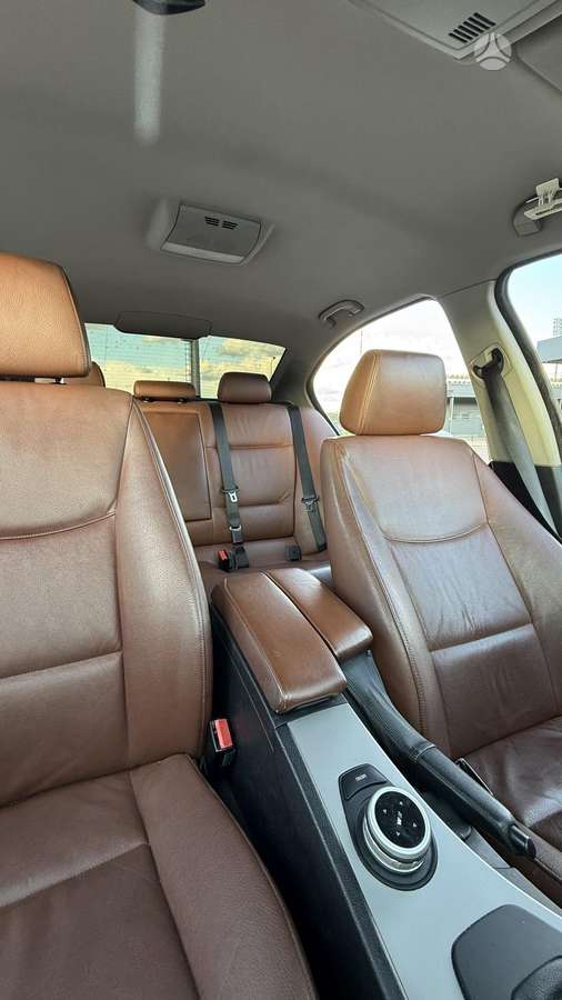 BMW 320, 2.0 l., Седан